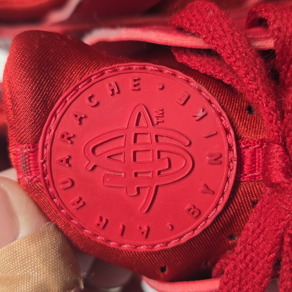 {Nike} Air Huarache in Gym Red - Size 9.5 - Picture 12 of 16